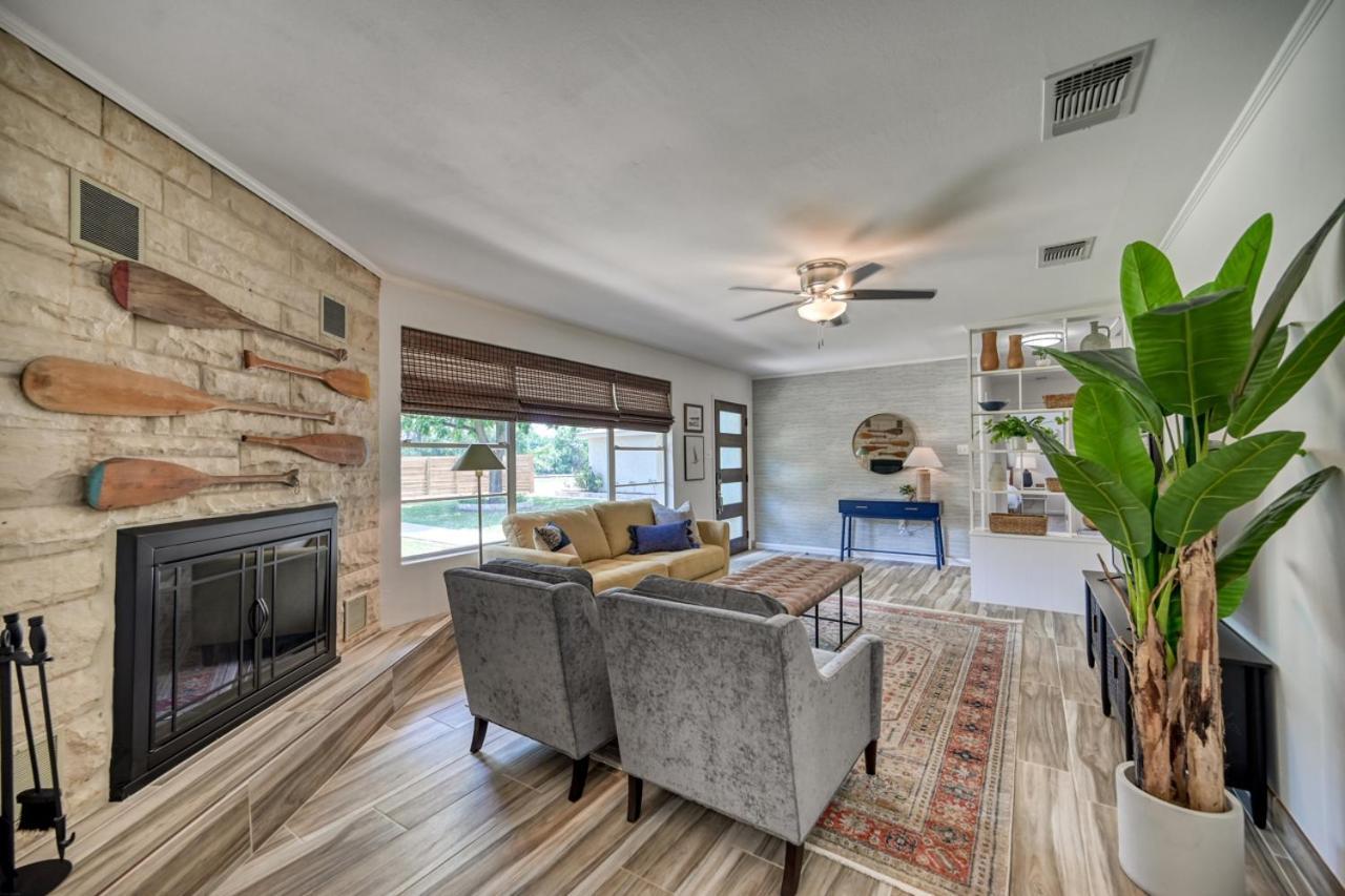 Luxury Lakefront Oasis With Boat Dock-Firepit McQueeney Exterior foto